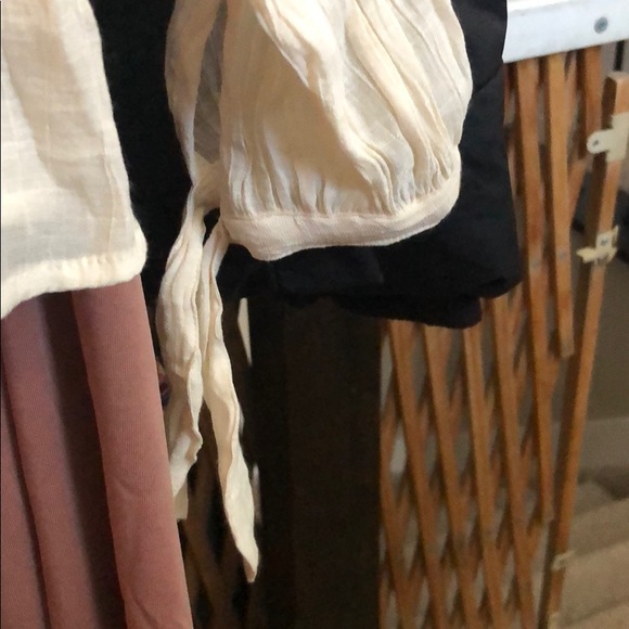 Blouse - Picture 4 of 5